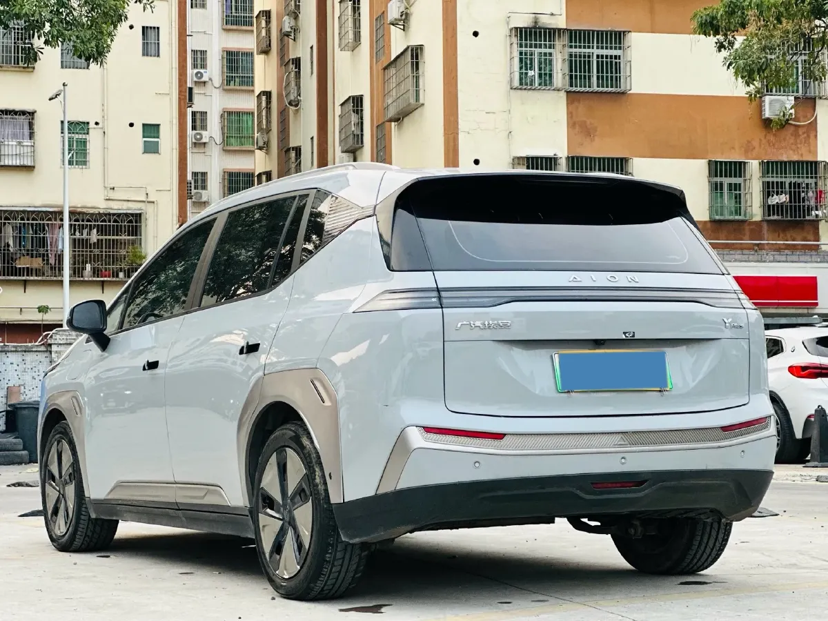 2022 Geely Okavango 1.8T 184HP L4 7DCT,autocango,china used car exporter,china ev exporter,chinese used car exporter,chinese used ev exporter