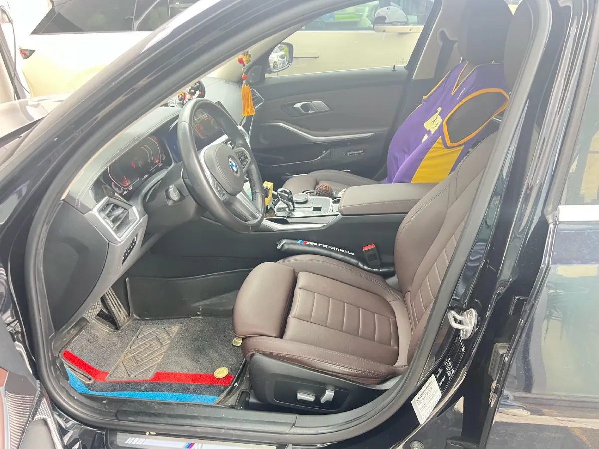 2020 BMW 3 Series 2.0T 156HP L4 8AT,autocango,china used car exporter,china ev exporter,chinese used car exporter,chinese used ev exporter