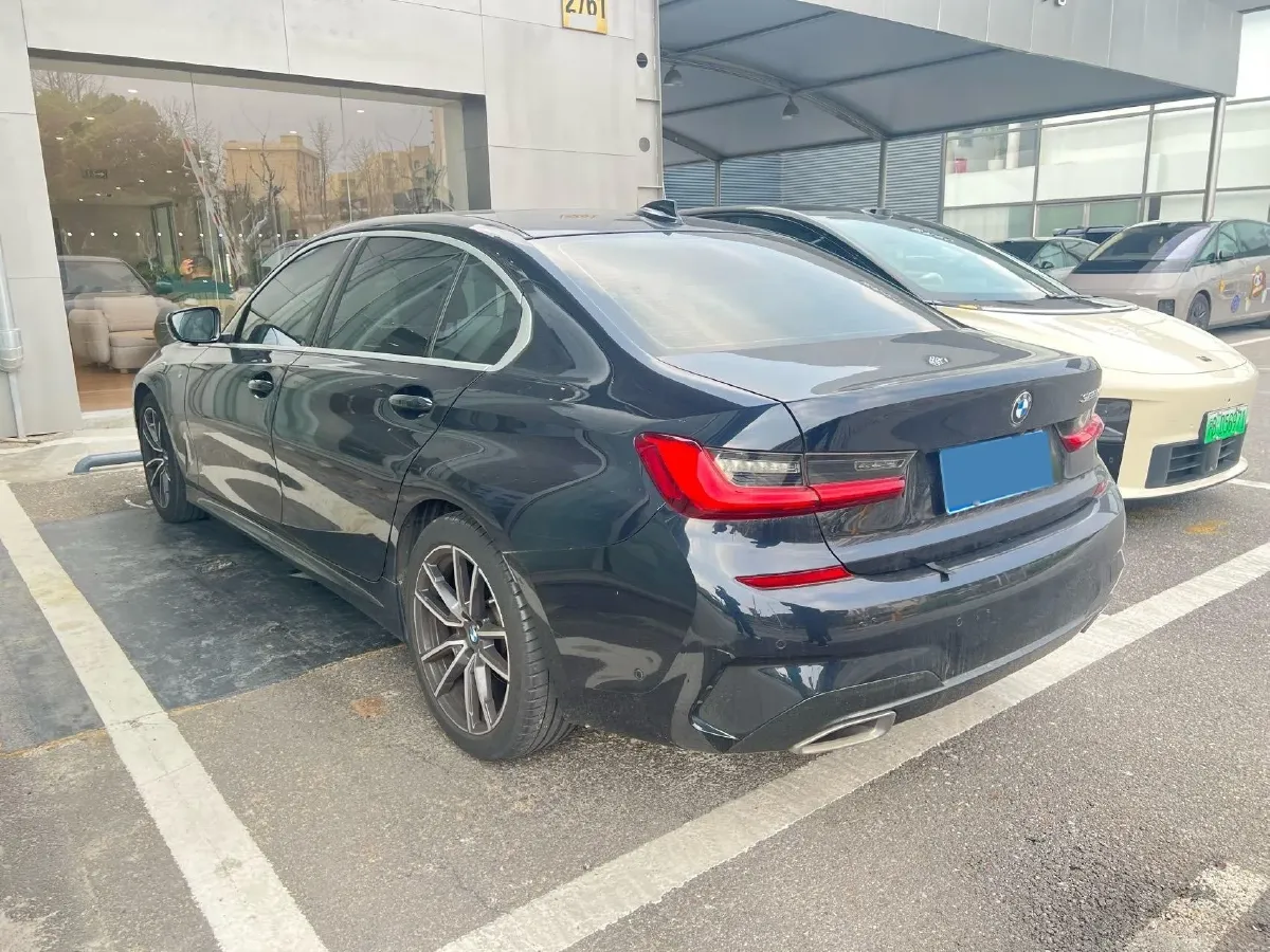 2020 BMW 3 Series 2.0T 156HP L4 8AT,autocango,china used car exporter,china ev exporter,chinese used car exporter,chinese used ev exporter