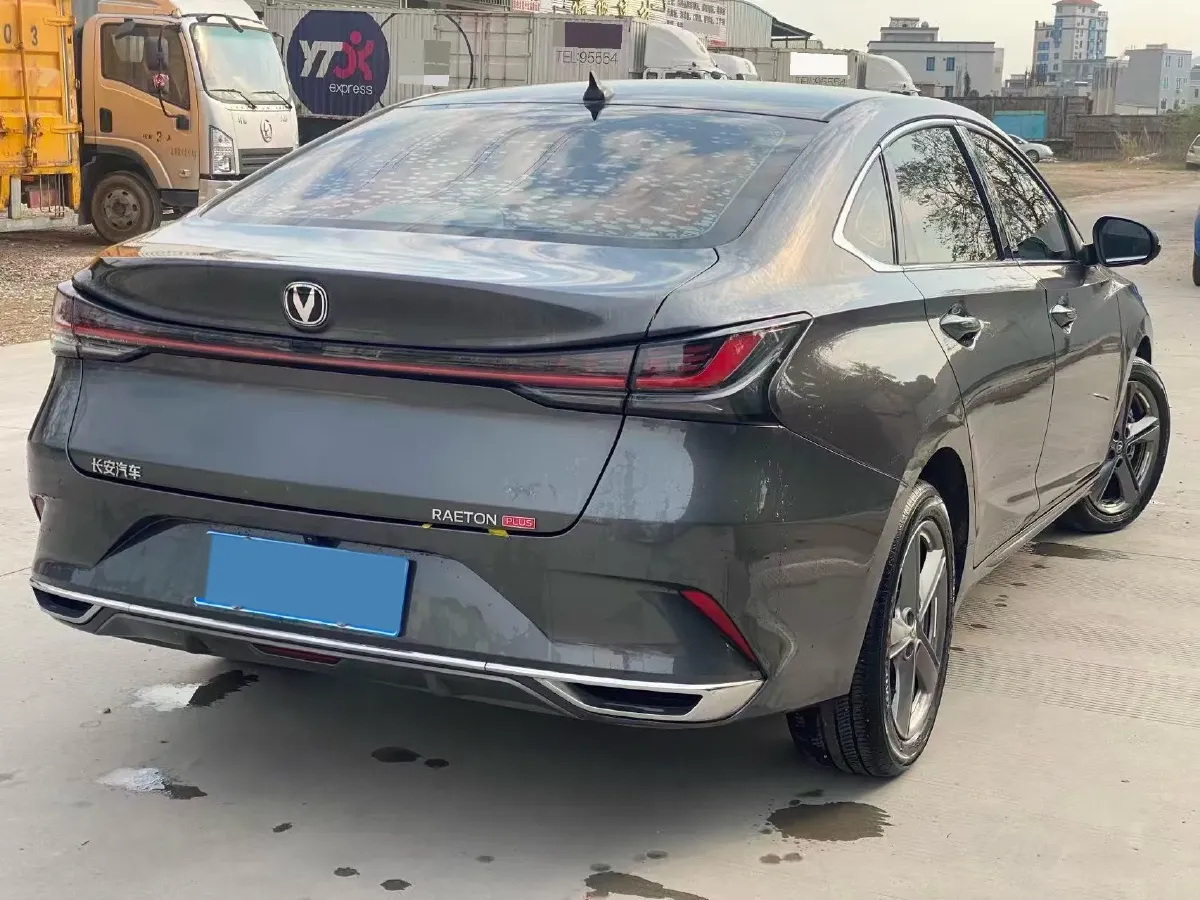 2023 ChangAn Raeton Plus 1.5T 188HP L4 7DCT,autocango,china used car exporter,china ev exporter,chinese used car exporter,chinese used ev exporter