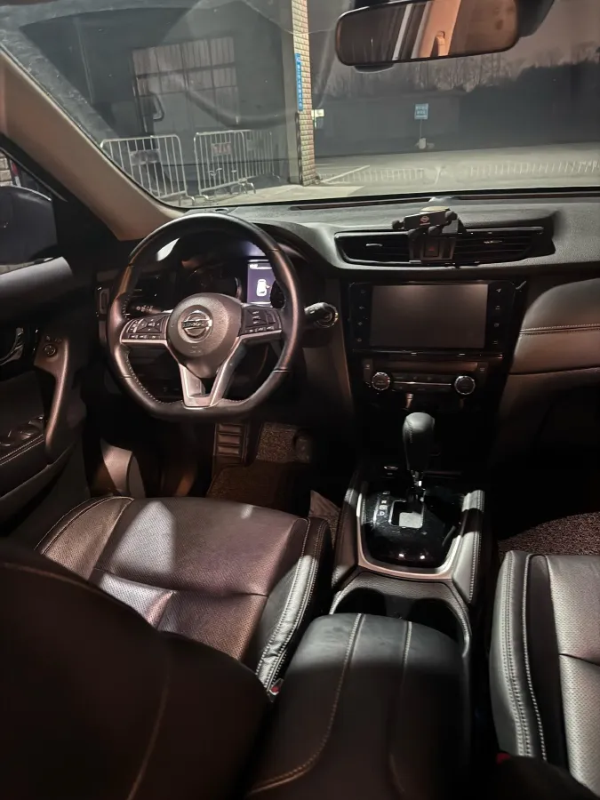 2020 Nissan X-Trail 2.0L 154HP L4 CVT,autocango,china used car exporter,china ev exporter,chinese used car exporter,chinese used ev exporter