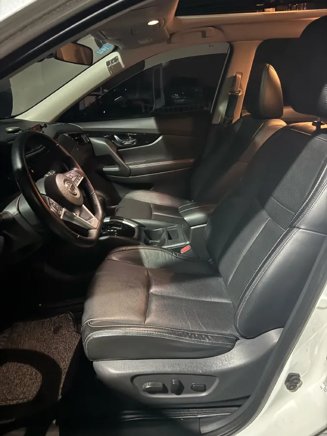 2020 Nissan X-Trail 2.0L 154HP L4 CVT,autocango,china used car exporter,china ev exporter,chinese used car exporter,chinese used ev exporter