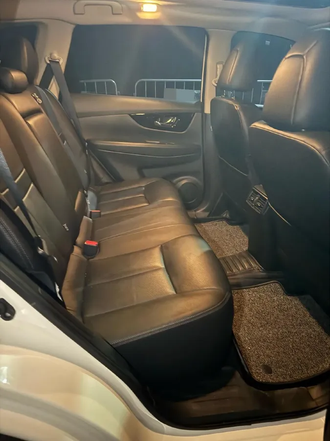 2020 Nissan X-Trail 2.0L 154HP L4 CVT,autocango,china used car exporter,china ev exporter,chinese used car exporter,chinese used ev exporter