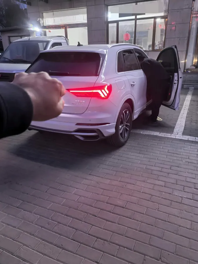 2022 Audi Q3 1.4T 150HP L4 7DCT,autocango,china used car exporter,china ev exporter,chinese used car exporter,chinese used ev exporter