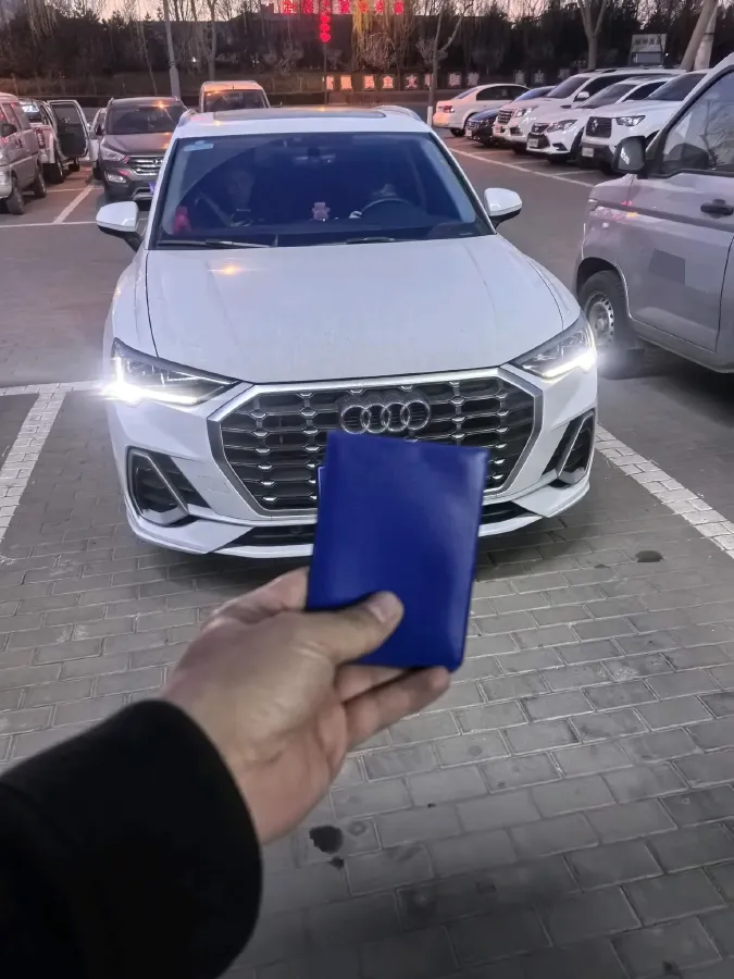 2022 Audi Q3 1.4T 150HP L4 7DCT,autocango,china used car exporter,china ev exporter,chinese used car exporter,chinese used ev exporter