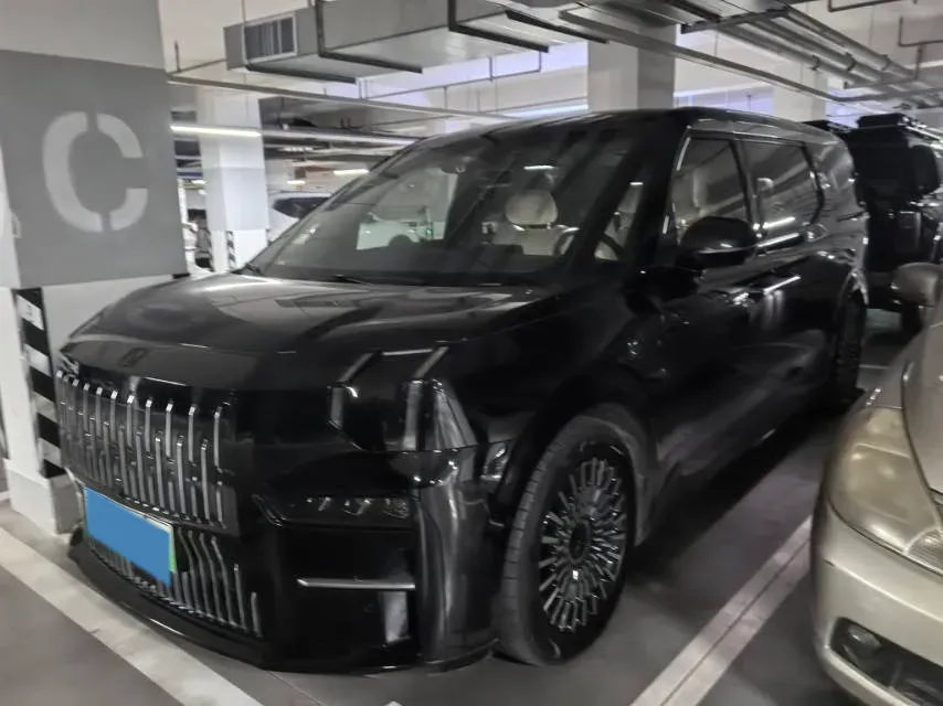 2022 Zeekr 009 BEV 116KWH,autocango,china used car exporter,china ev exporter,chinese used car exporter,chinese used ev exporter