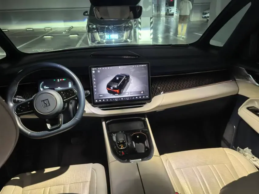 2022 Zeekr 009 BEV 116KWH,autocango,china used car exporter,china ev exporter,chinese used car exporter,chinese used ev exporter