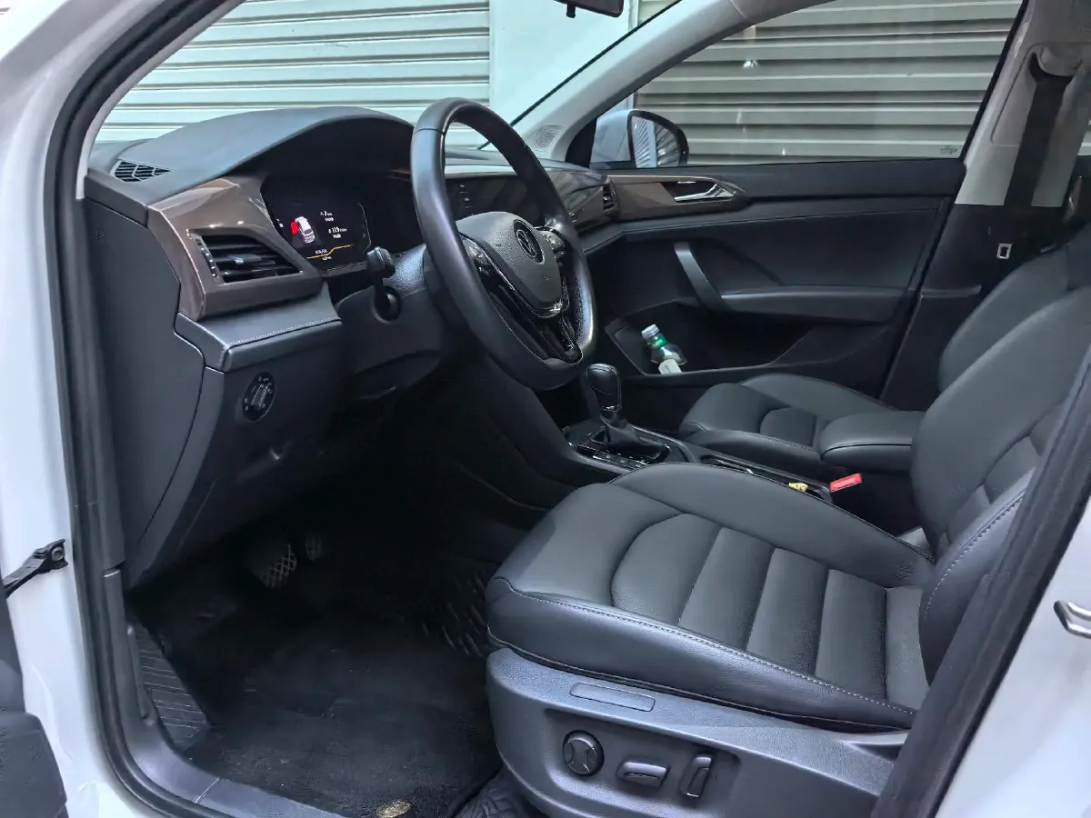 2021 Volkswagen Tharu 1.4T 150HP L4 7DCT,autocango,china used car exporter,china ev exporter,chinese used car exporter,chinese used ev exporter