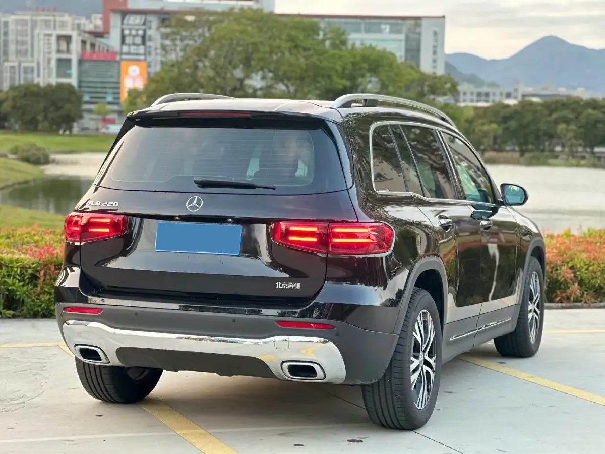 2025 Mercedes-Benz GLB Class 2.0T 190HP L4 8DCT,autocango,china used car exporter,china ev exporter,chinese used car exporter,chinese used ev exporter