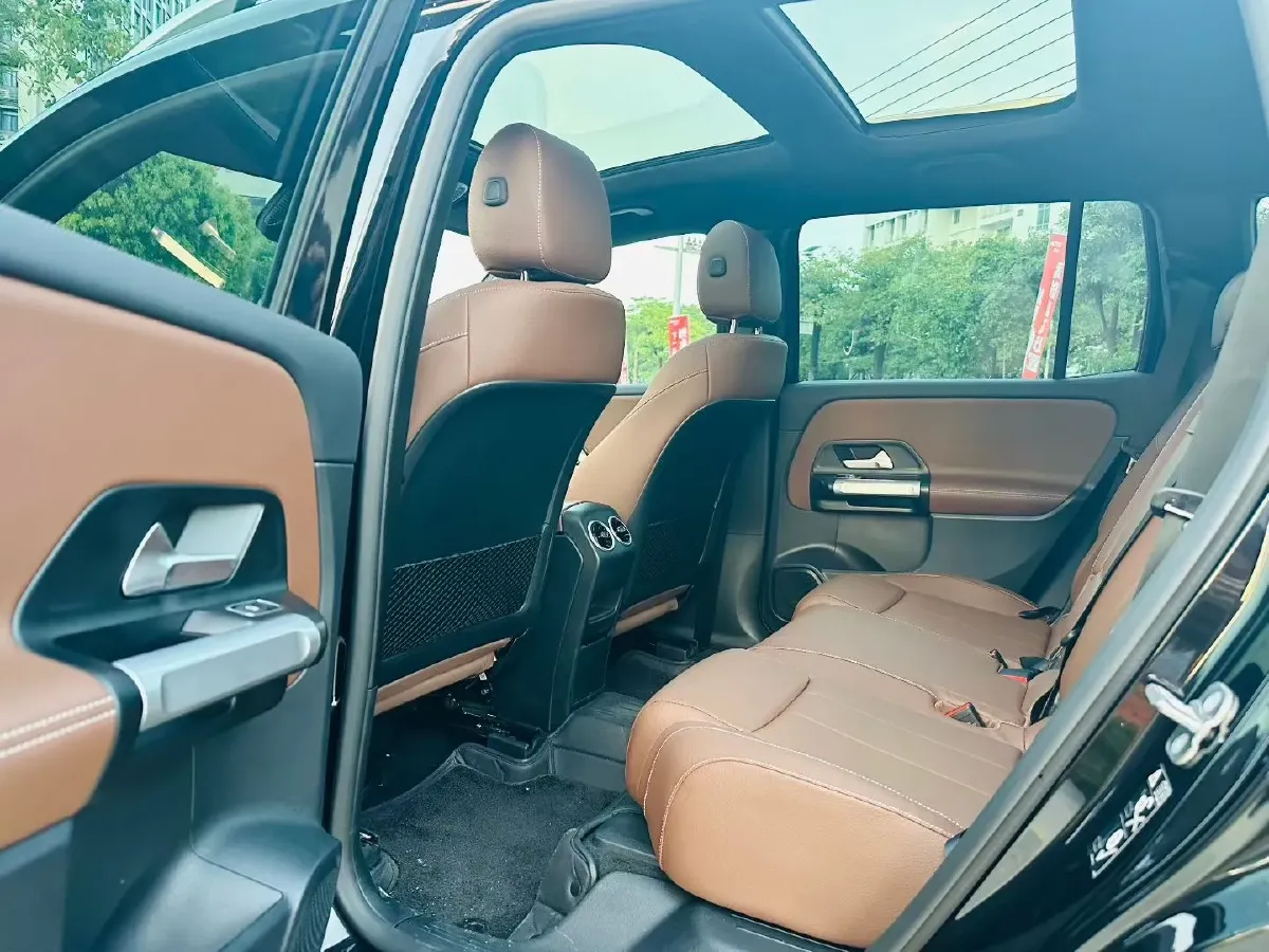 2025 Mercedes-Benz GLB Class 2.0T 190HP L4 8DCT,autocango,china used car exporter,china ev exporter,chinese used car exporter,chinese used ev exporter