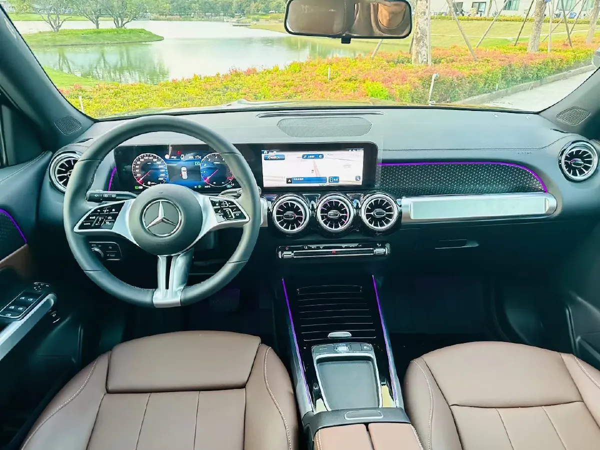 2025 Mercedes-Benz GLB Class 2.0T 190HP L4 8DCT,autocango,china used car exporter,china ev exporter,chinese used car exporter,chinese used ev exporter