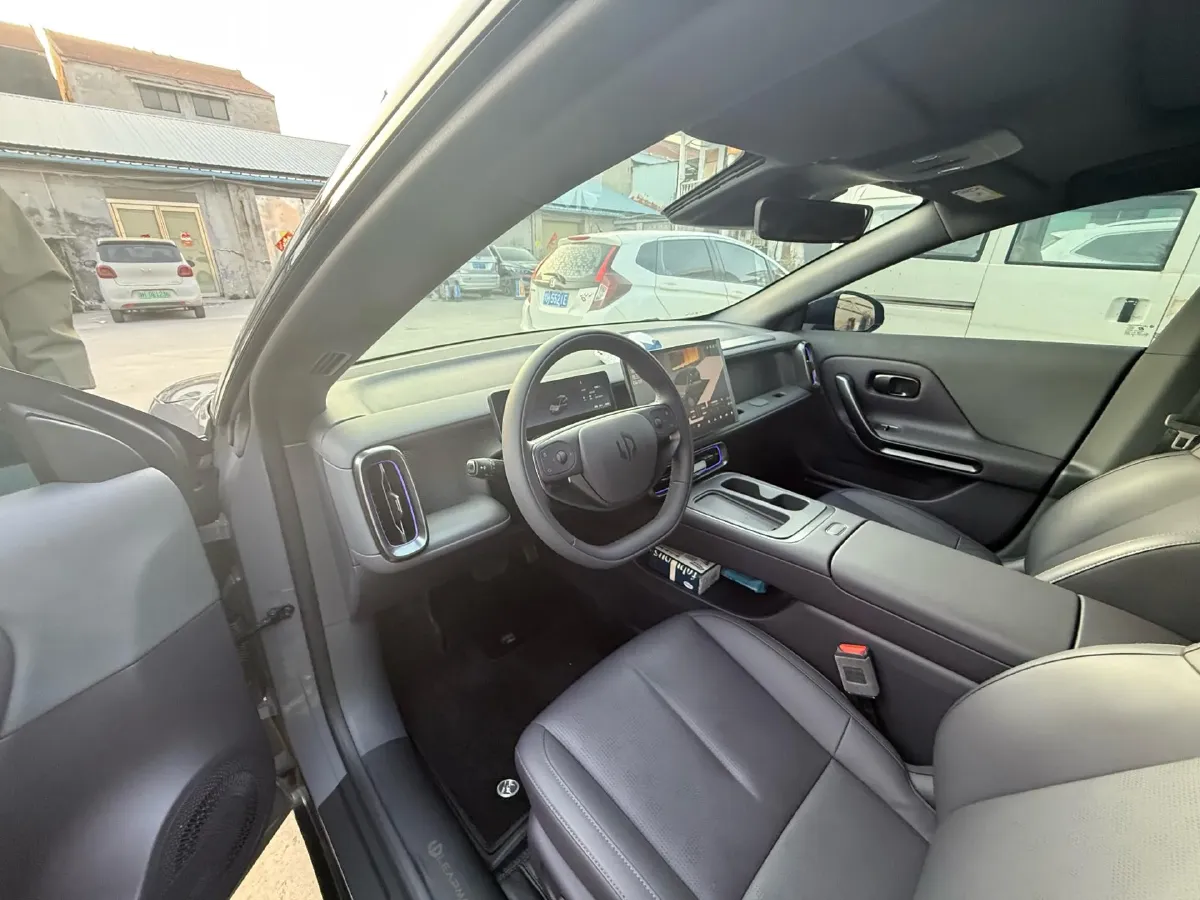 2026 Leapmotor Lafa5 BEV,autocango,china used car exporter,china ev exporter,chinese used car exporter,chinese used ev exporter