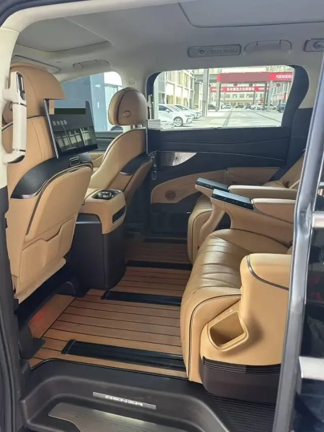 2025 Denza DenzaN9 2.0T 207HP L4 E-CVT PHEV,autocango,china used car exporter,china ev exporter,chinese used car exporter,chinese used ev exporter