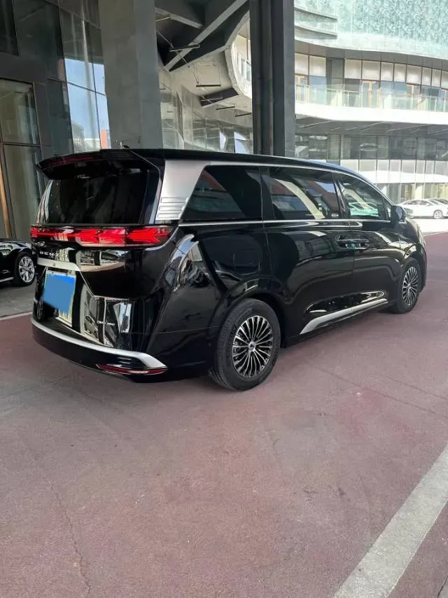 2025 Denza DenzaN9 2.0T 207HP L4 E-CVT PHEV,autocango,china used car exporter,china ev exporter,chinese used car exporter,chinese used ev exporter