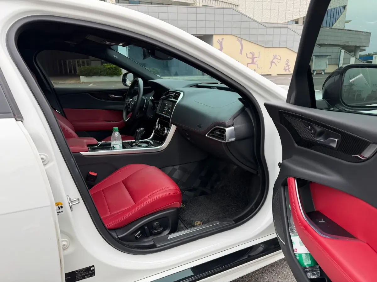 2021 Jaguar XEL 2.0T 250HP L4 8AT,autocango,china used car exporter,china ev exporter,chinese used car exporter,chinese used ev exporter