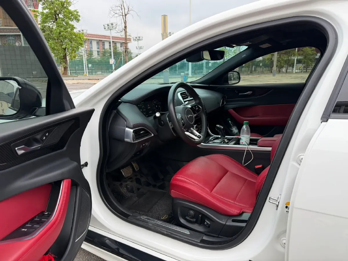 2021 Jaguar XEL 2.0T 250HP L4 8AT,autocango,china used car exporter,china ev exporter,chinese used car exporter,chinese used ev exporter