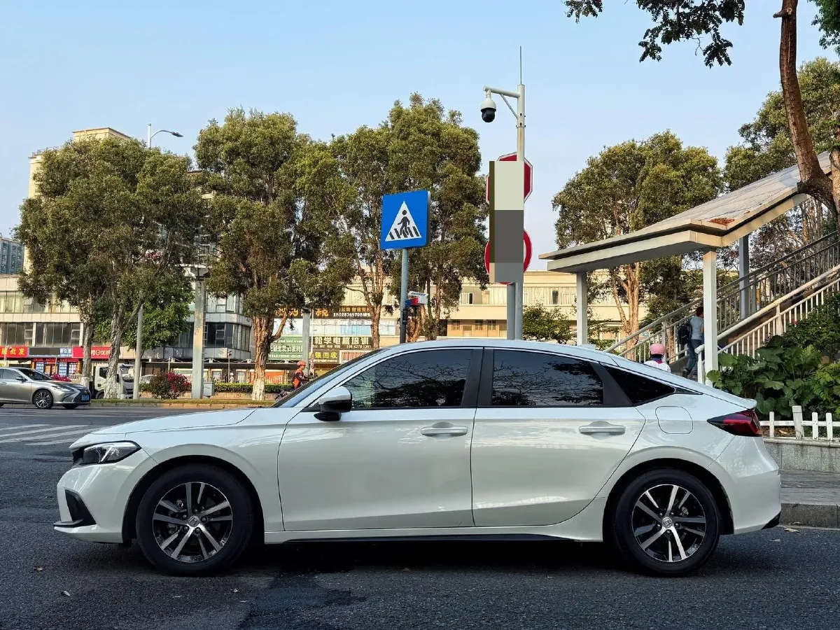 2023 Honda Civic 1.5T 182HP L4 CVT,autocango,china used car exporter,china ev exporter,chinese used car exporter,chinese used ev exporter