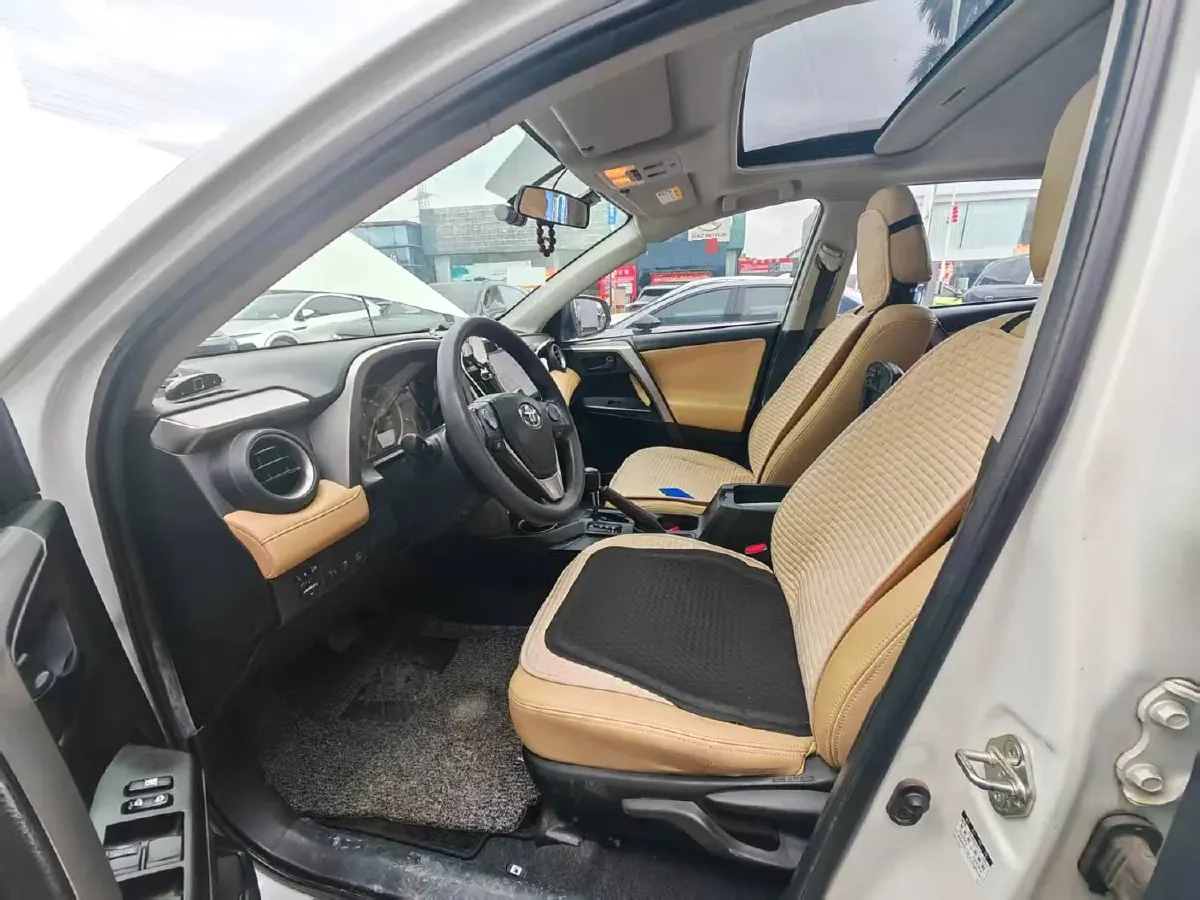 2016 Mitsubishi Outlander 2.0L 150HP L4 CVT,autocango,china used car exporter,china ev exporter,chinese used car exporter,chinese used ev exporter