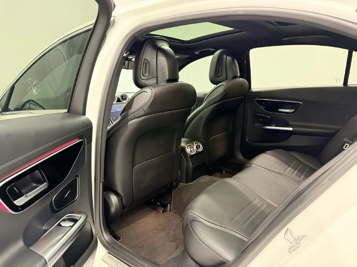 2022 Mercedes-Benz C Class 1.5T 204HP L4 9AT,autocango,china used car exporter,china ev exporter,chinese used car exporter,chinese used ev exporter