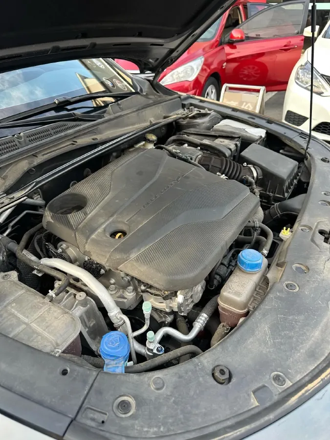 2023 ChangAn UNI-V 1.5T 188HP L4 7DCT,autocango,china used car exporter,china ev exporter,chinese used car exporter,chinese used ev exporter