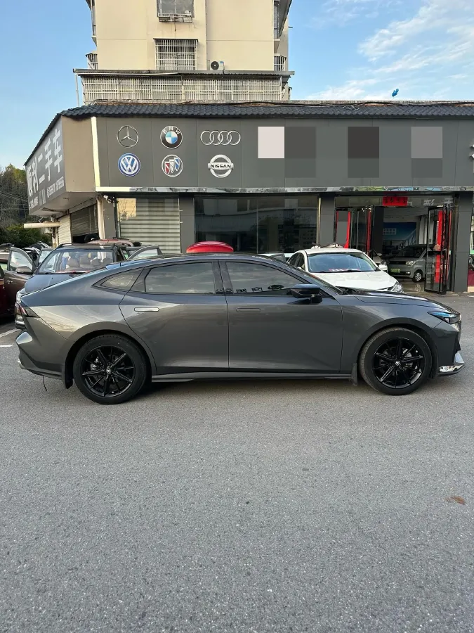 2023 ChangAn UNI-V 1.5T 188HP L4 7DCT,autocango,china used car exporter,china ev exporter,chinese used car exporter,chinese used ev exporter