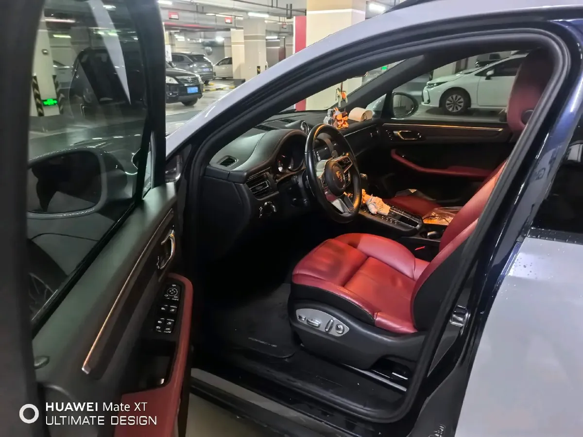 2021 Porsche Macan 2.0T 252HP L4 7DCT,autocango,china used car exporter,china ev exporter,chinese used car exporter,chinese used ev exporter