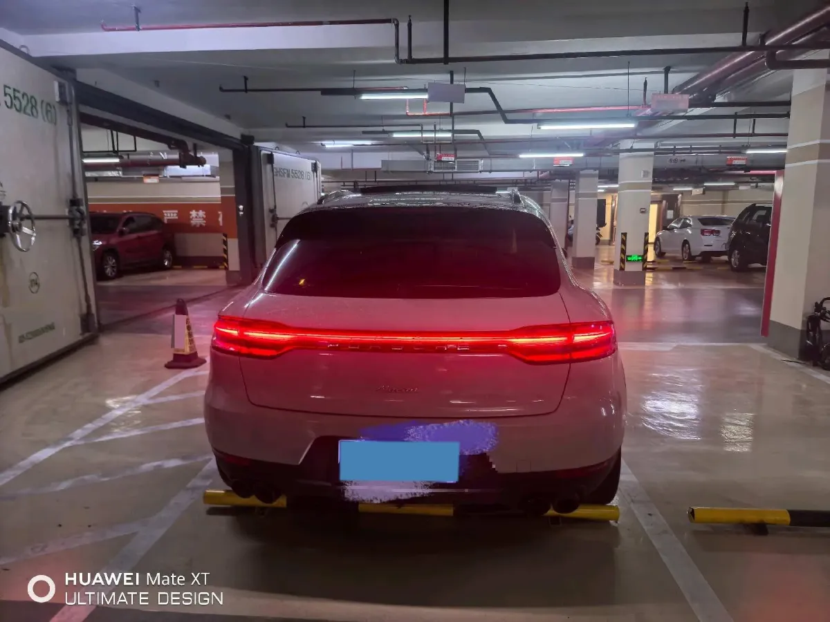 2021 Porsche Macan 2.0T 252HP L4 7DCT,autocango,china used car exporter,china ev exporter,chinese used car exporter,chinese used ev exporter