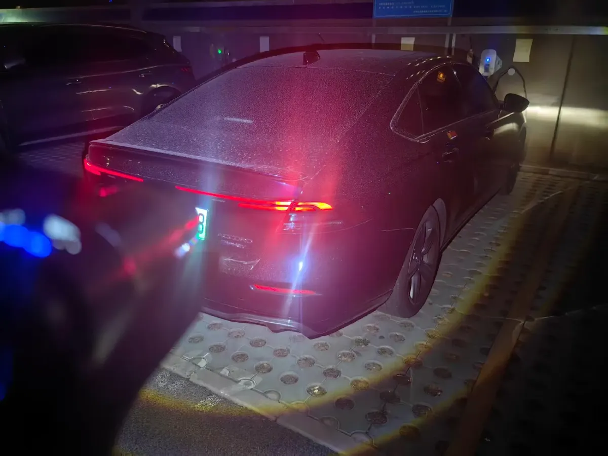 2023 Honda Accord 2.0L 148HP L4 E-CVT PHEV 17.7KWH,autocango,china used car exporter,china ev exporter,chinese used car exporter,chinese used ev exporter