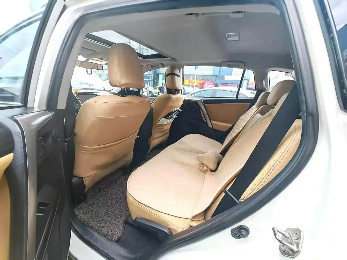 2016 Mitsubishi Outlander 2.0L 150HP L4 CVT,autocango,china used car exporter,china ev exporter,chinese used car exporter,chinese used ev exporter