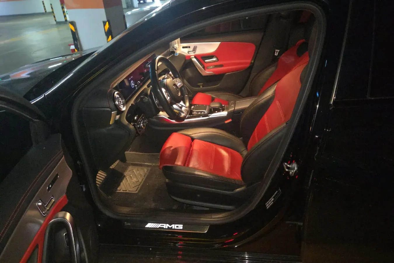 2019 Mercedes-Benz A AMG 2.0T 306HP L4 7DCT,autocango,china used car exporter,china ev exporter,chinese used car exporter,chinese used ev exporter