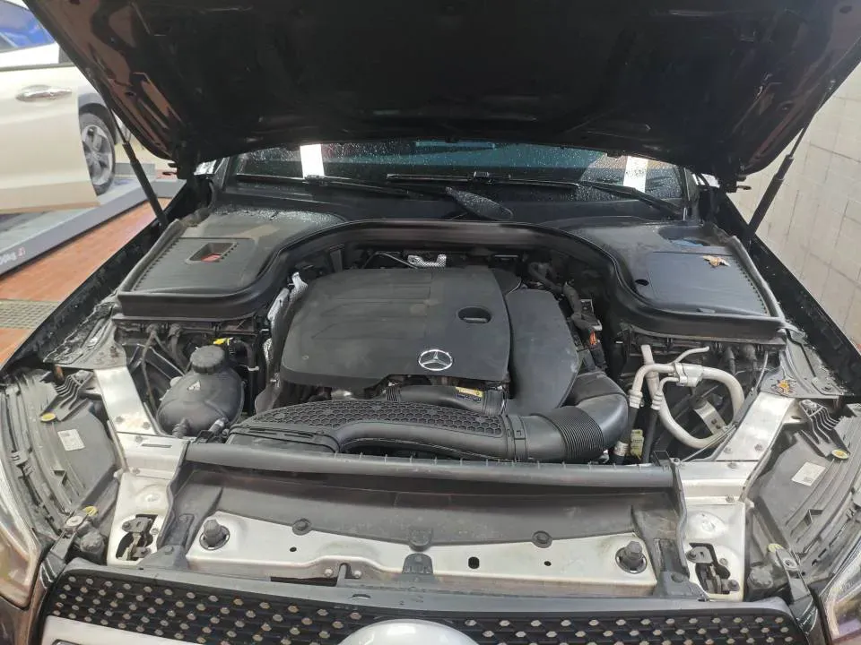 2020 Mercedes-Benz GLC Class 2.0T 197HP L4 9AT,autocango,china used car exporter,china ev exporter,chinese used car exporter,chinese used ev exporter