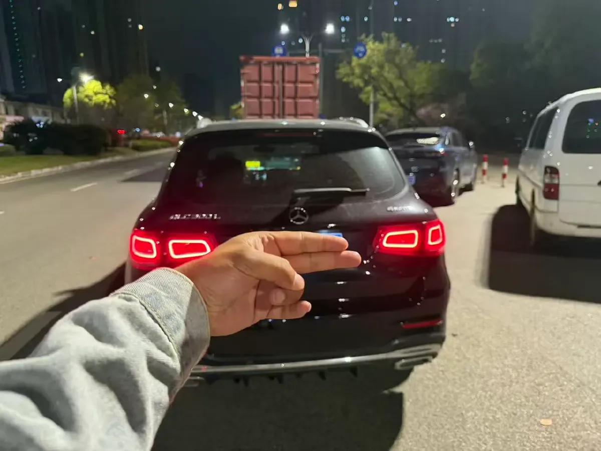 2020 Mercedes-Benz GLC Class 2.0T 197HP L4 9AT,autocango,china used car exporter,china ev exporter,chinese used car exporter,chinese used ev exporter