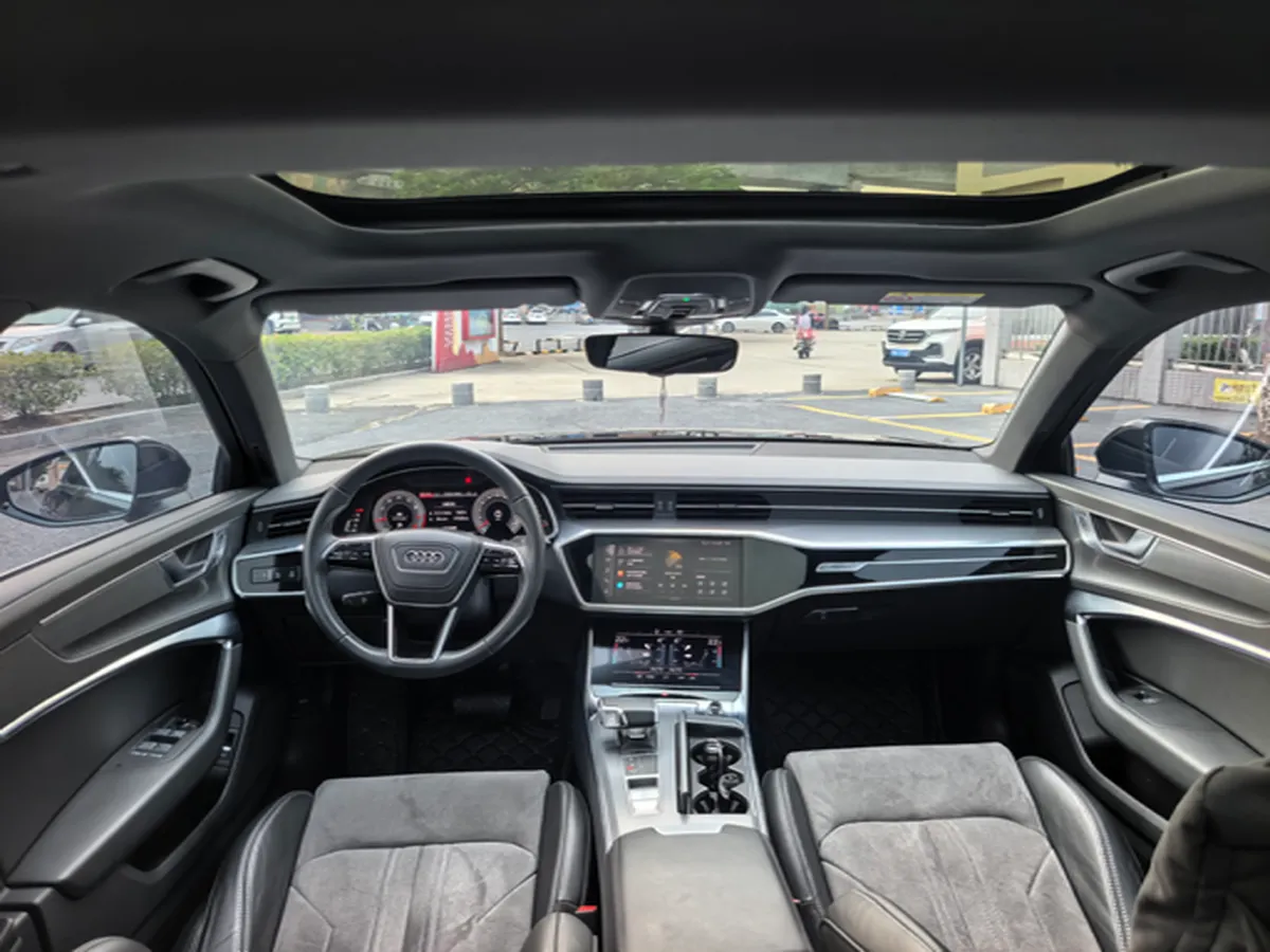 2023 Audi A6L 2.0T 245HP L4 7DCT,autocango,china used car exporter,china ev exporter,chinese used car exporter,chinese used ev exporter