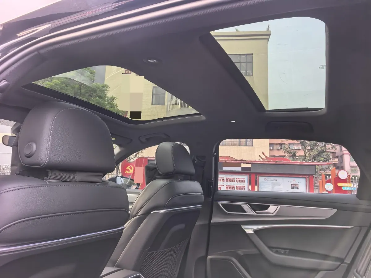 2023 Audi A6L 2.0T 245HP L4 7DCT,autocango,china used car exporter,china ev exporter,chinese used car exporter,chinese used ev exporter