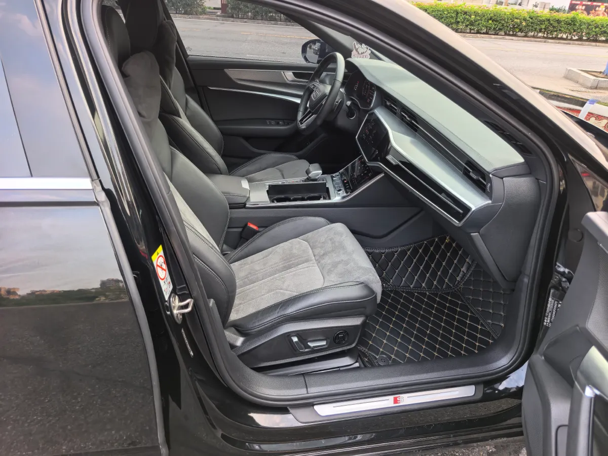 2023 Audi A6L 2.0T 245HP L4 7DCT,autocango,china used car exporter,china ev exporter,chinese used car exporter,chinese used ev exporter