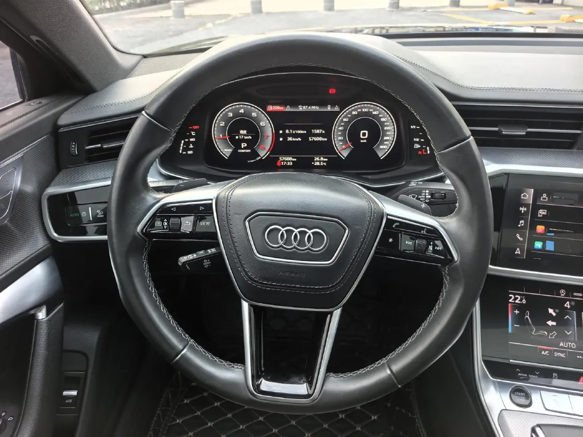 2023 Audi A6L 2.0T 245HP L4 7DCT,autocango,china used car exporter,china ev exporter,chinese used car exporter,chinese used ev exporter