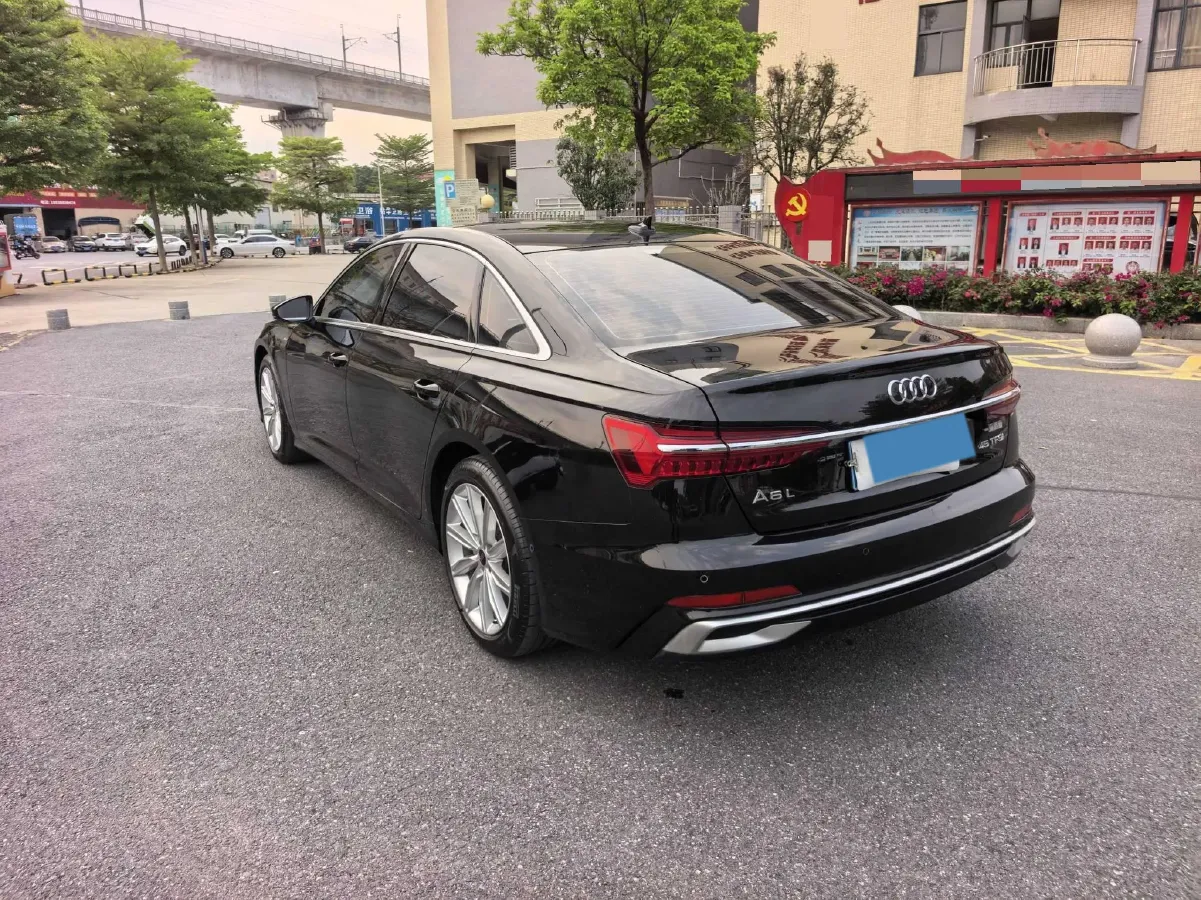2023 Audi A6L 2.0T 245HP L4 7DCT,autocango,china used car exporter,china ev exporter,chinese used car exporter,chinese used ev exporter