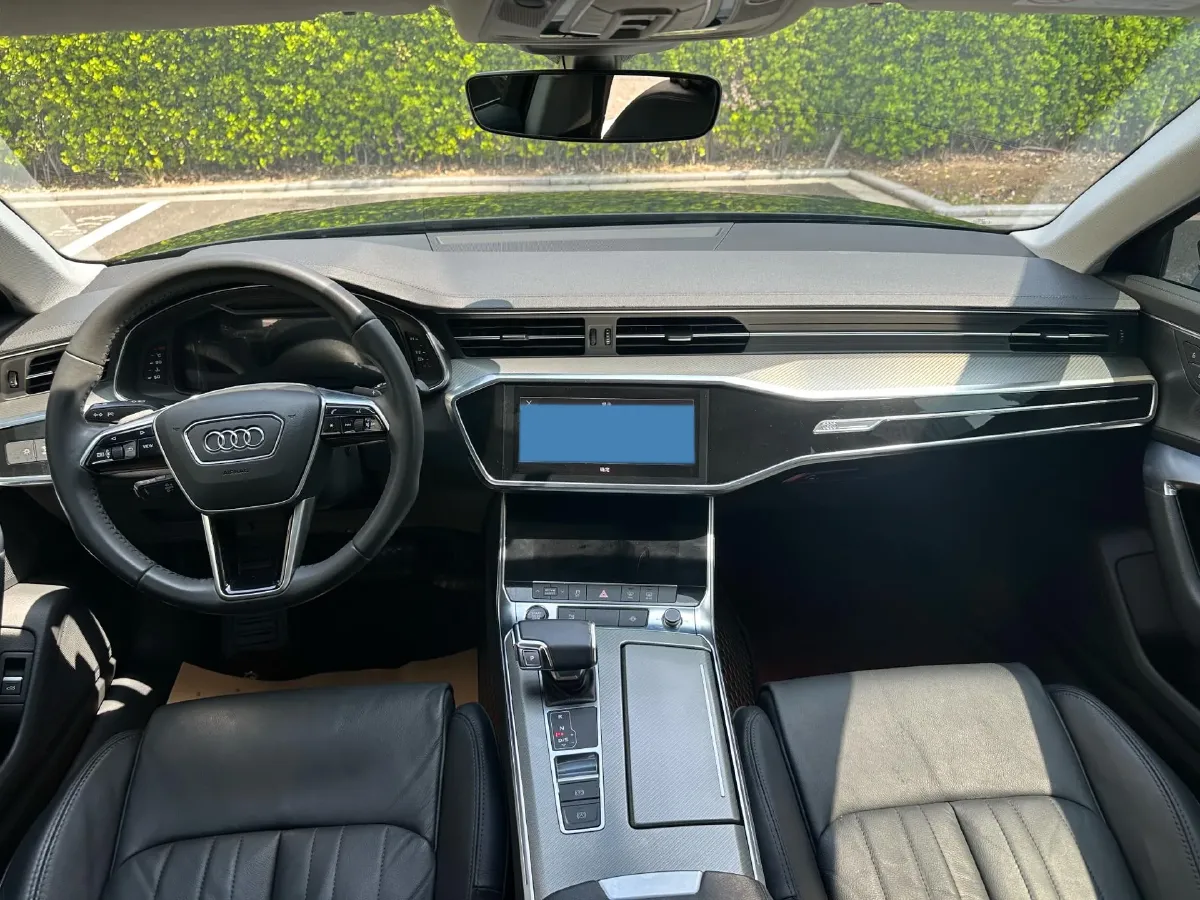 2021 Audi A6L 2.0T 190HP L4 7DCT,autocango,china used car exporter,china ev exporter,chinese used car exporter,chinese used ev exporter