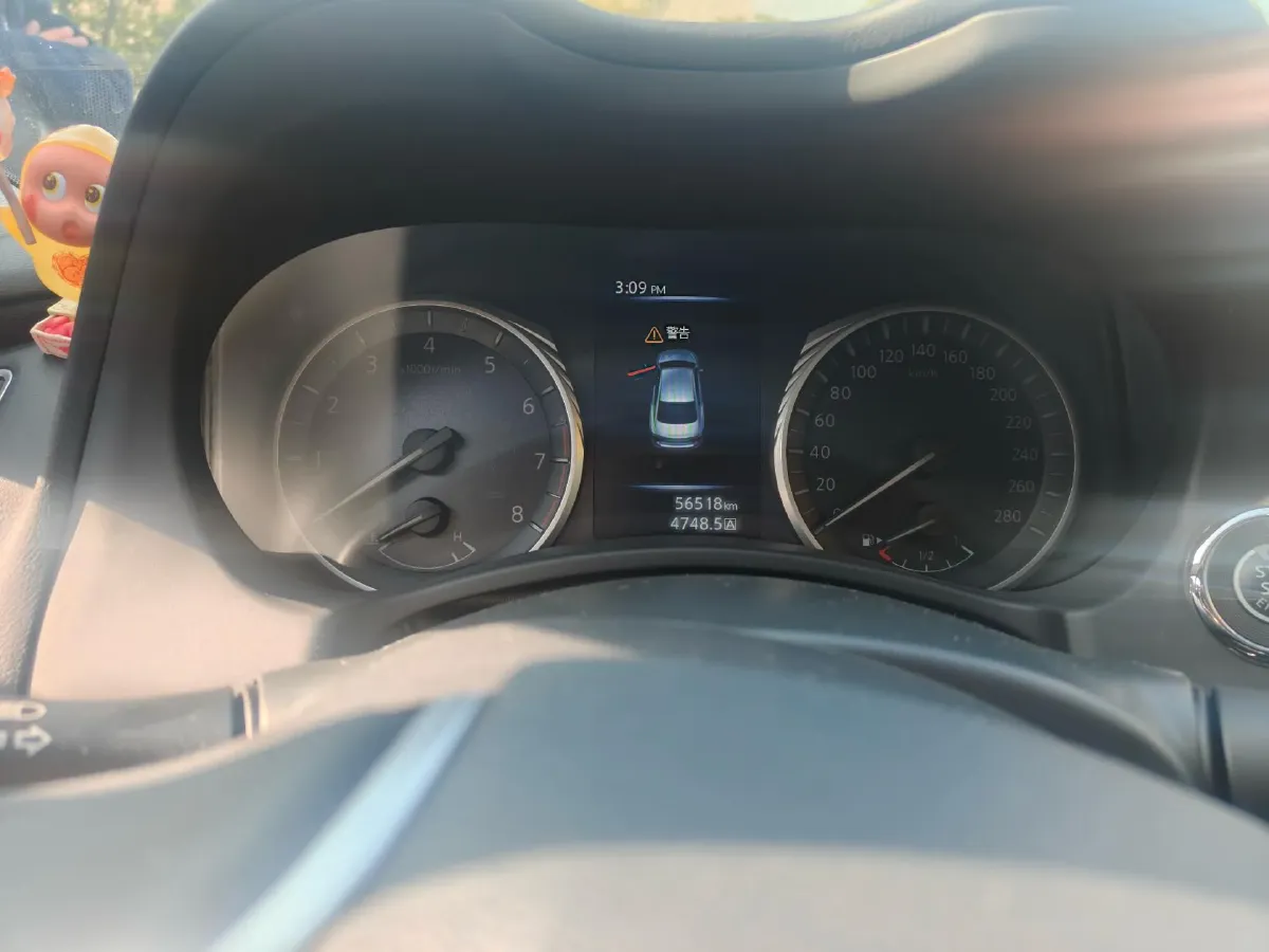 2018 Jeep Grand Commander 2.0T 265HP L4 9AT,autocango,china used car exporter,china ev exporter,chinese used car exporter,chinese used ev exporter