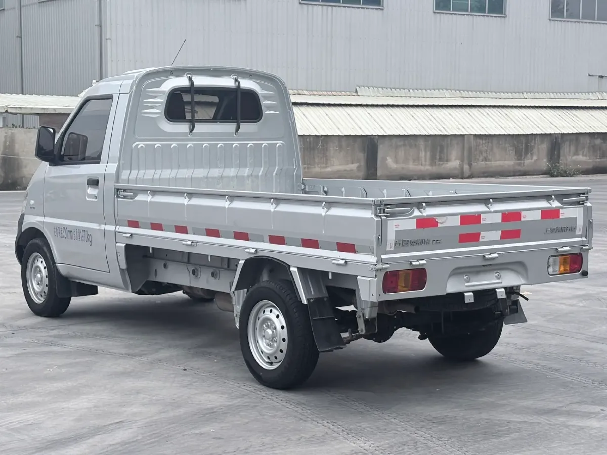 2023 WuLing RongGuang Mini Truck 1.5L 102HP L4 5MT,autocango,china used car exporter,china ev exporter,chinese used car exporter,chinese used ev exporter