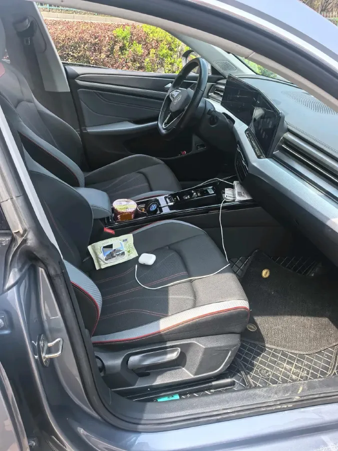 2023 Volkswagen Lamando 1.4T 150HP L4 7DCT,autocango,china used car exporter,china ev exporter,chinese used car exporter,chinese used ev exporter