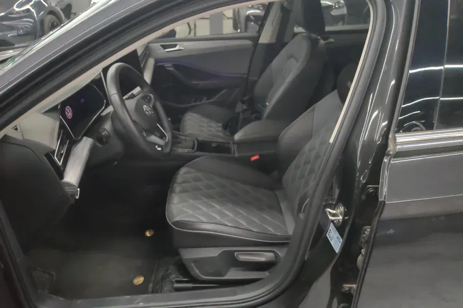 2023 Volkswagen Sagitar 1.5T 160HP L4 7DCT,autocango,china used car exporter,china ev exporter,chinese used car exporter,chinese used ev exporter