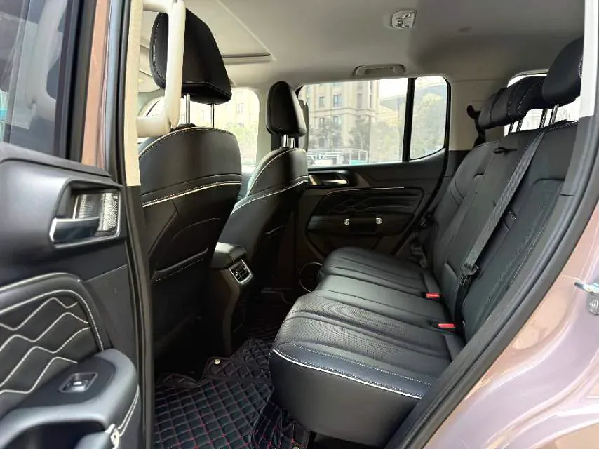 2023 Tank 300 2.0T 227HP L4 8AT,autocango,china used car exporter,china ev exporter,chinese used car exporter,chinese used ev exporter