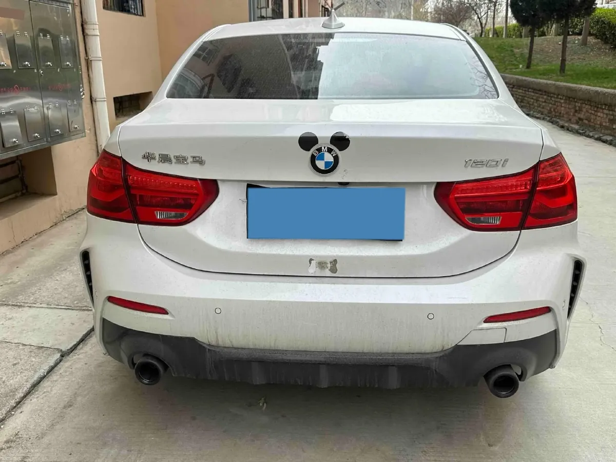 2021 BMW 1 Series 1.5T 140HP L3 7DCT,autocango,china used car exporter,china ev exporter,chinese used car exporter,chinese used ev exporter