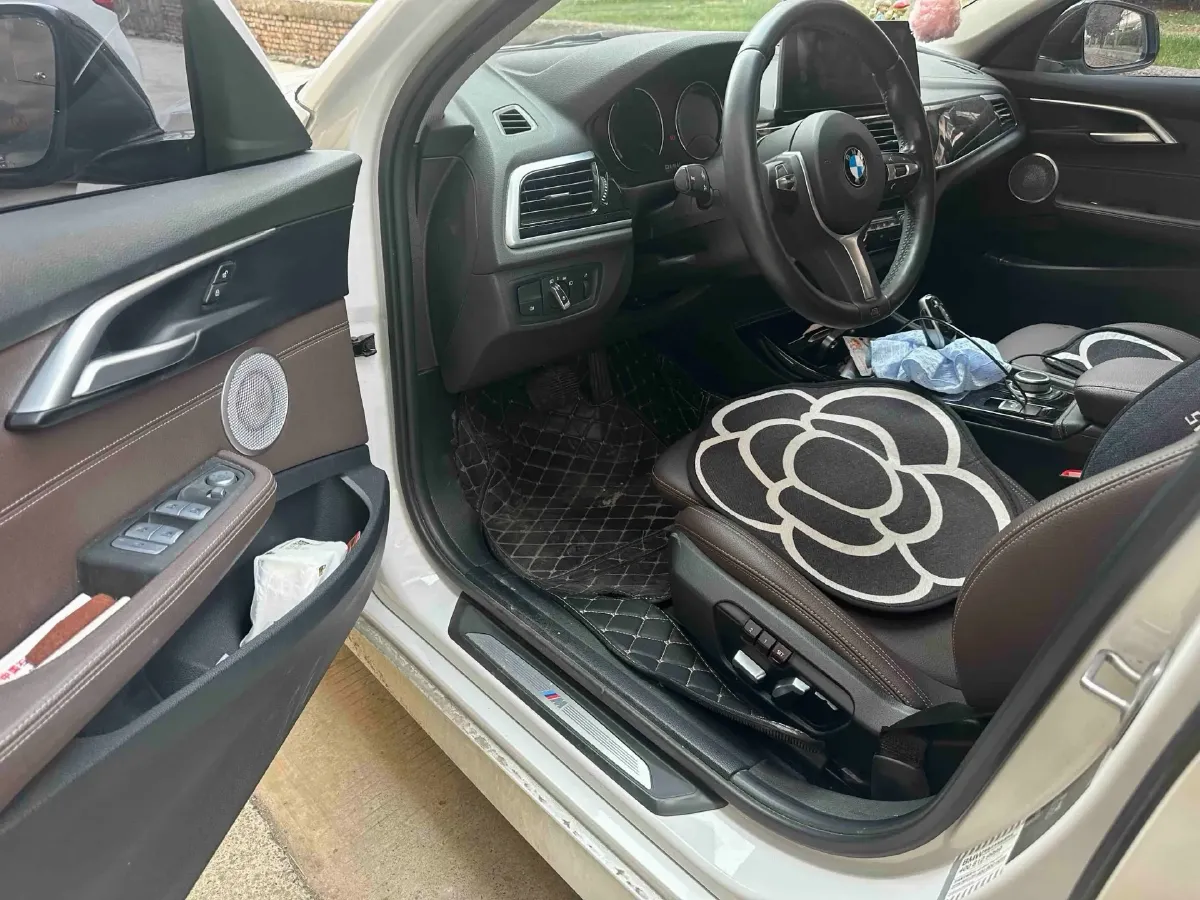 2021 BMW 1 Series 1.5T 140HP L3 7DCT,autocango,china used car exporter,china ev exporter,chinese used car exporter,chinese used ev exporter