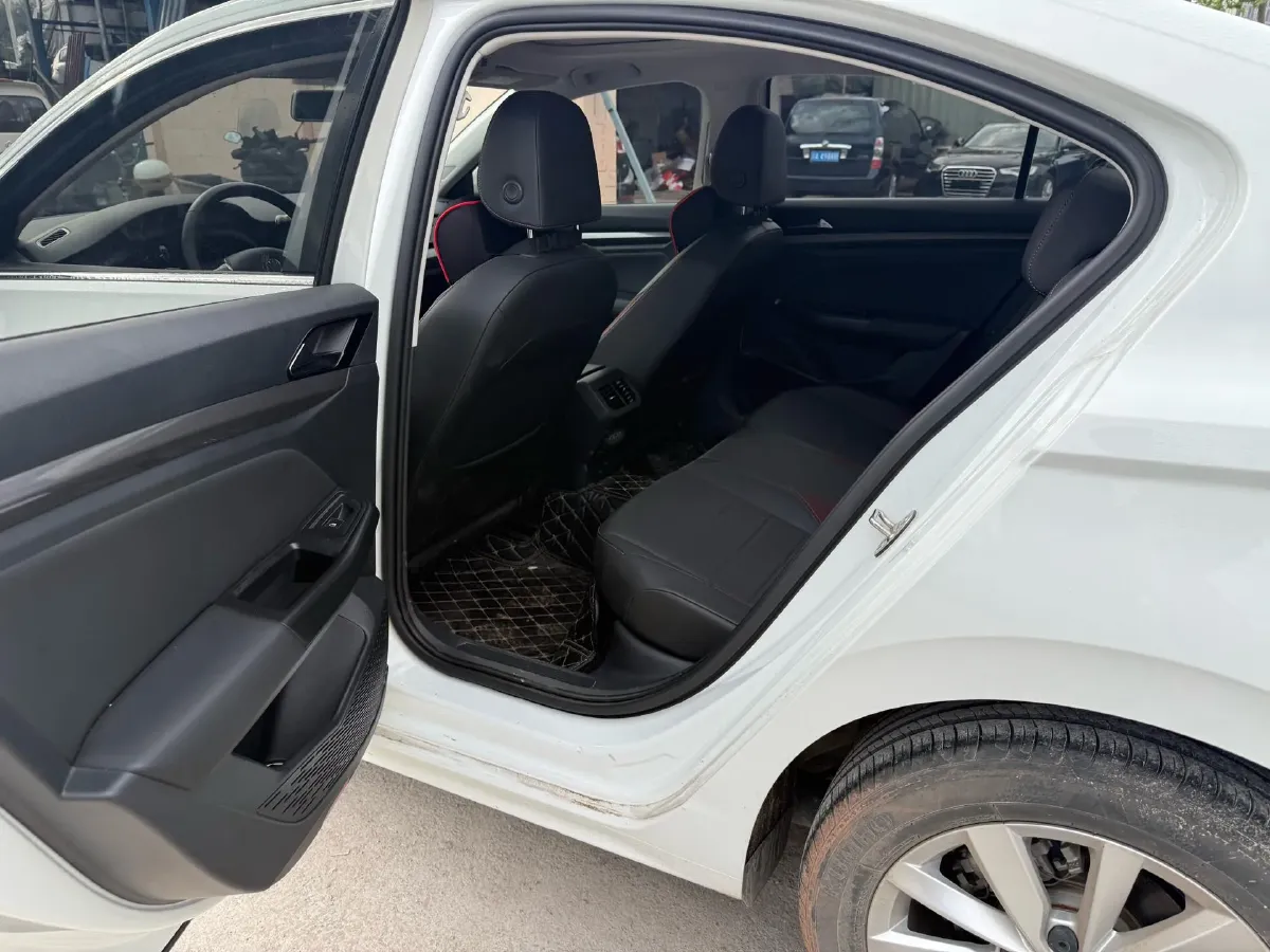 2020 Volkswagen Bora 1.5L 113HP L4 6AT,autocango,china used car exporter,china ev exporter,chinese used car exporter,chinese used ev exporter