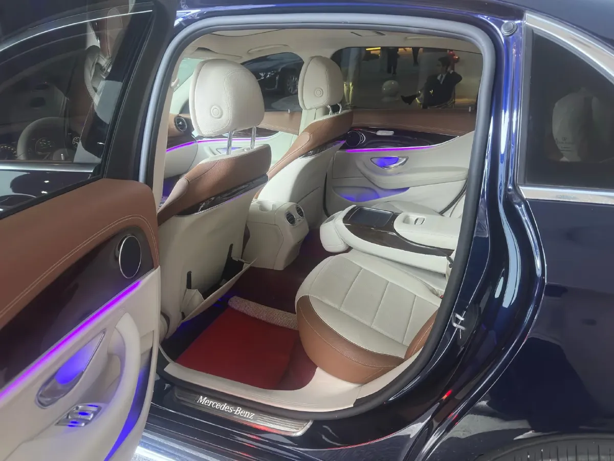 2020 Mercedes-Benz E Class 1.5T 184HP L4 9AT,autocango,china used car exporter,china ev exporter,chinese used car exporter,chinese used ev exporter