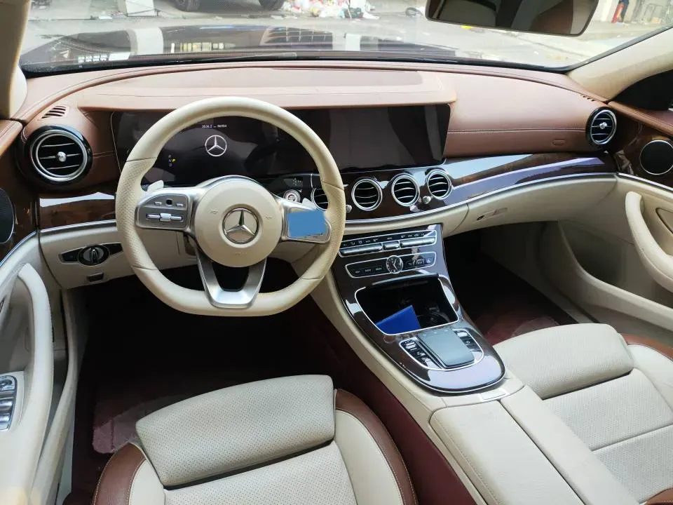 2020 Mercedes-Benz E Class 1.5T 184HP L4 9AT,autocango,china used car exporter,china ev exporter,chinese used car exporter,chinese used ev exporter