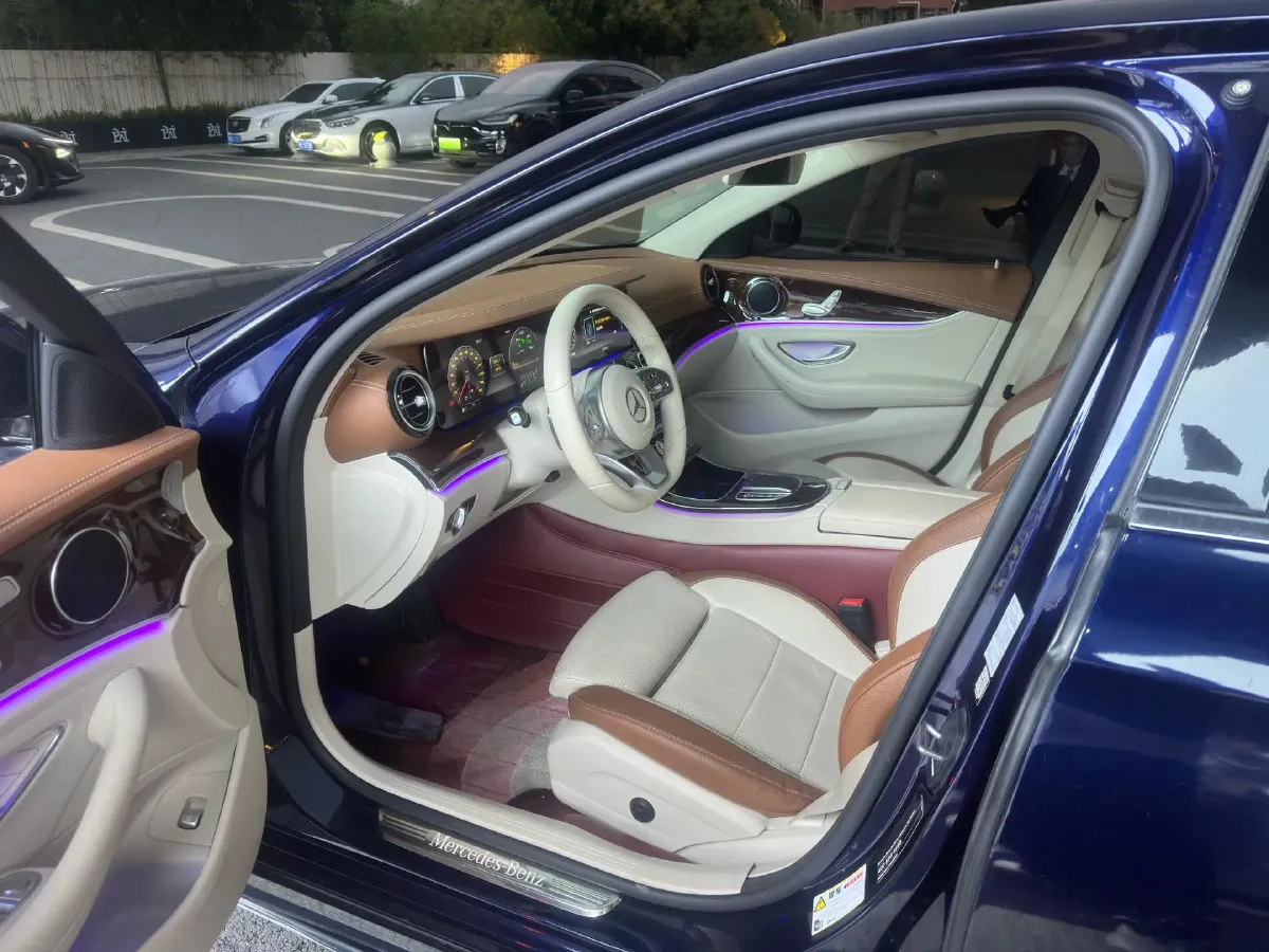 2020 Mercedes-Benz E Class 1.5T 184HP L4 9AT,autocango,china used car exporter,china ev exporter,chinese used car exporter,chinese used ev exporter