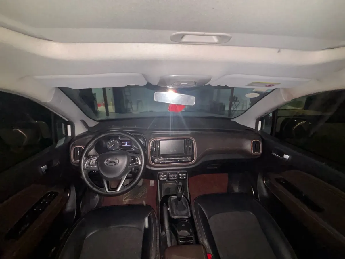 2017 YuTong T7 2.8T 143HP L4 6MT,autocango,china used car exporter,china ev exporter,chinese used car exporter,chinese used ev exporter